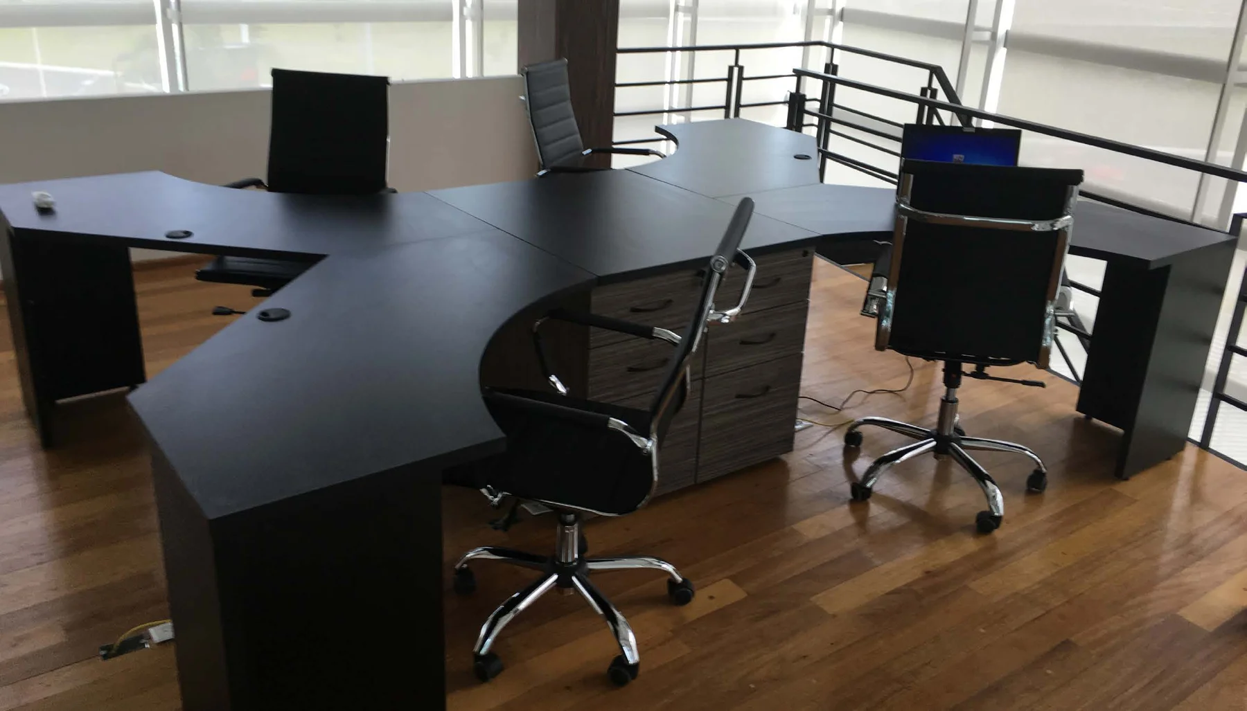 Oficinas y salas de juntas en Big Bola. Fotografía 3.