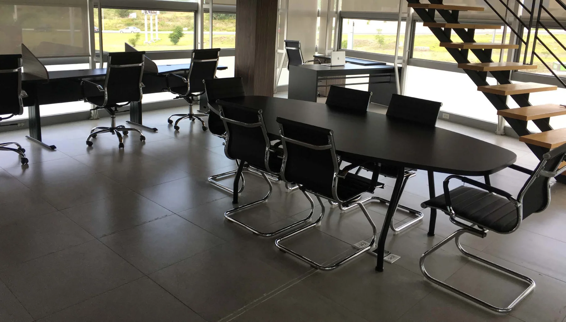 Oficinas y salas de juntas en Big Bola. Fotografía 4.