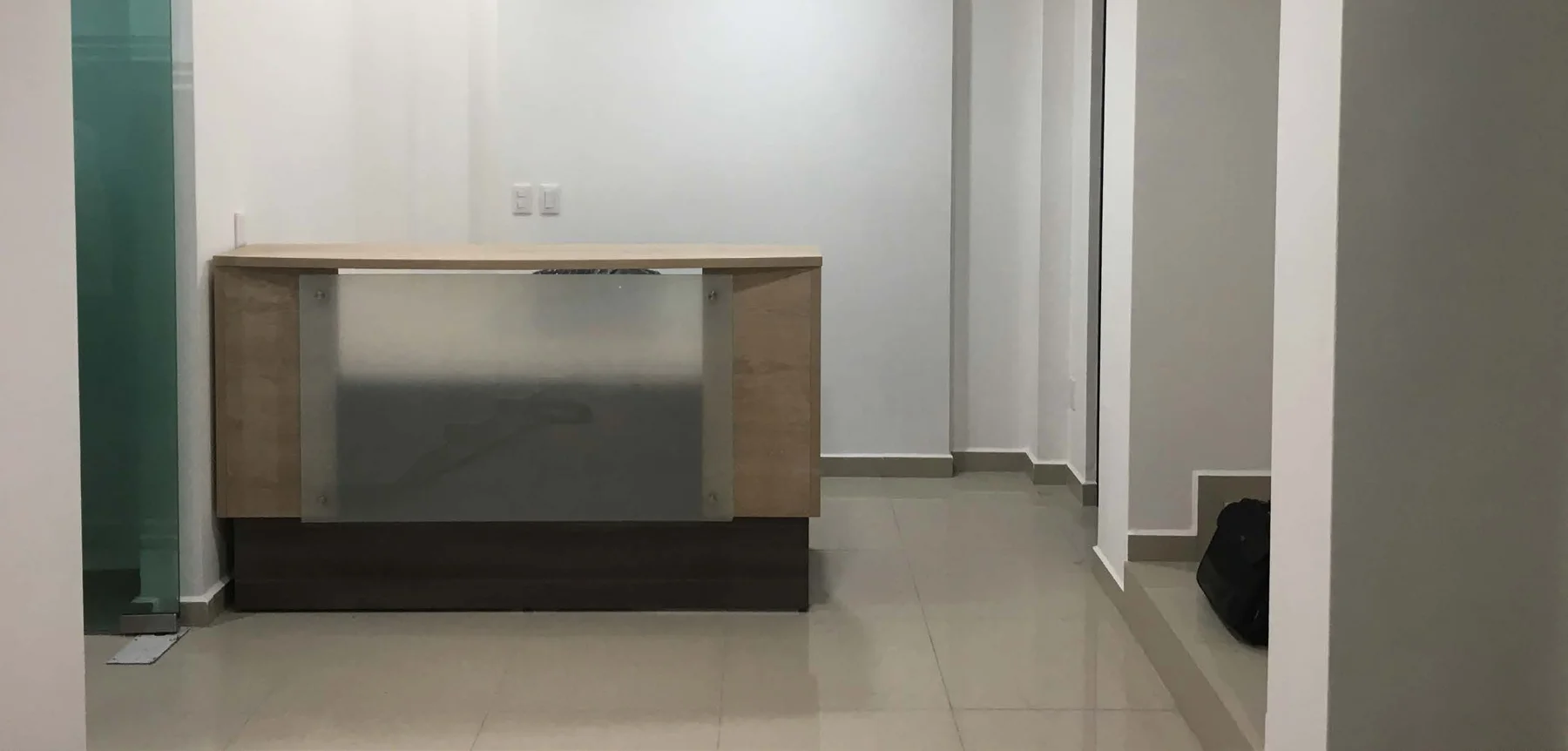 Recepción y sala de juntas — proyecto KREO